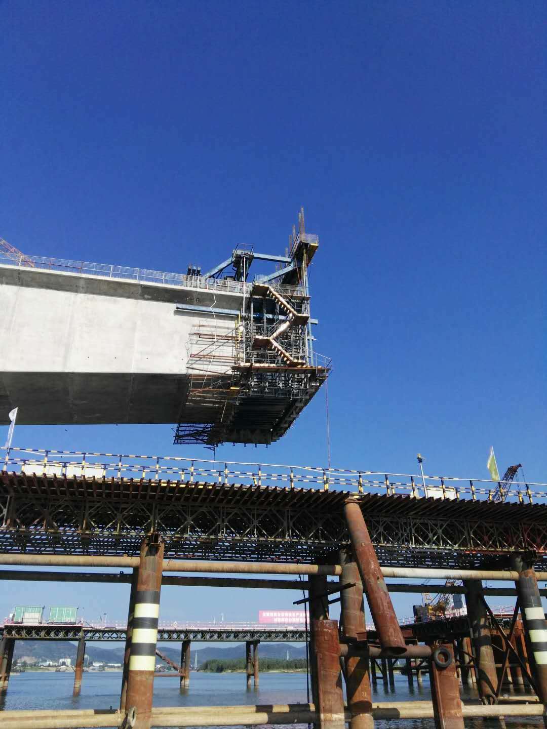 連續(xù)梁張拉、壓漿技術(shù)交底