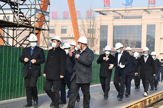 濱州市市委常委、常務(wù)副市長(zhǎng)張偉一行來(lái)我司調(diào)研經(jīng)濟(jì)運(yùn)行、疫情防控和安全生產(chǎn)工作